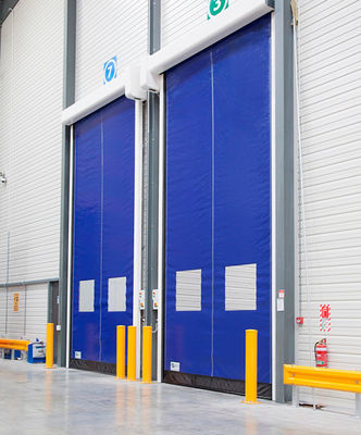 Wysokiej bezpieczeństwa metalowe rolety drzwi przemysłowe szybkie dla chłodnych izolacji cieplnej