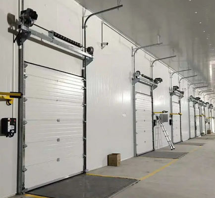 Biały powłoki pokryte pogody uszczelnione nadgórne drzwi sekcjonalne podwójny skórkowane panele zabezpieczenia krawędzi dostawców fabryki
