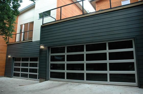 Wytłaczana rama Pełny widok Aluminiowe bramy garażowe Duże rozpiętości otworów do willi