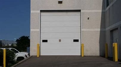 Izolowane w kolorze Sandwitch segmentowe bramy garażowe Komercyjny panel napowietrzny