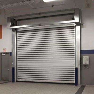Garaż przemysłowy Izolowane stalowe bramy segmentowe 380V Automatyczne zdalnie sterowane