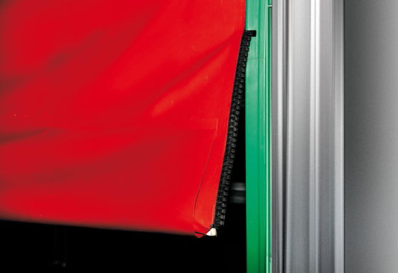 Wodoszczelne drzwi szybkiej zasłony z PVC Wysoka prędkość 35 do 65 stopni Celsjusza Chiny Czyste warsztaty Pvc tkaniny szybkie drzwi