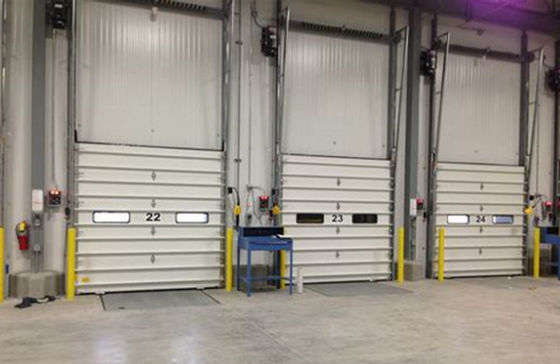 Bramy garażowe segmentowe z izolacją poliuretanową Grubość panelu rolkowego 40 mm - 80 mm