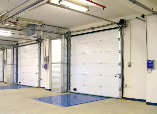 Zautomatyzowane podnoszone segmentowe bramy garażowe ze stali nierdzewnej Dostosowane napowietrzne