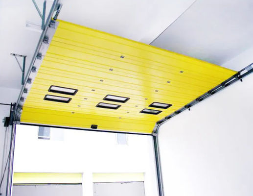 Automatyczne przesuwne pionowe podnoszone bramy segmentowe garażowe Odporne na warunki atmosferyczne