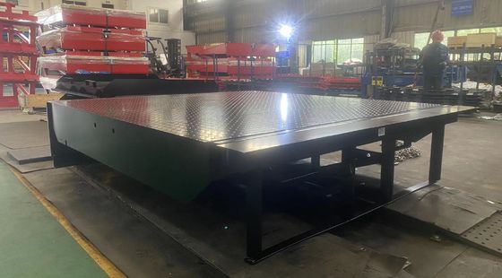 Dostosowywalny elektryczny hydrauliczny poziomnik doku ładowania z łańcuchem bezpieczeństwa i przyciskami