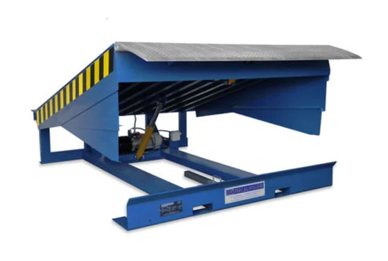Warsztaty Automatyczne Płyty Dock Dock Dock Door Levelers 25000-40000LBS Bezpieczny projekt dostosowany