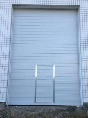 Aluminiowy próg sekcjonalny drzwi powietrzne 50mm-80mm grubość izolowana niestandardowa izolowana klapka pionowy paneł podnośny używany
