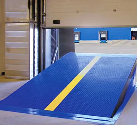 Elektryczny silnik platformy nożycowej o regulowanej wielkości, pionowy warsztat, automatyczna płyta dokująca, wyrównywacze do drzwi dokowych dla branży budowlanej