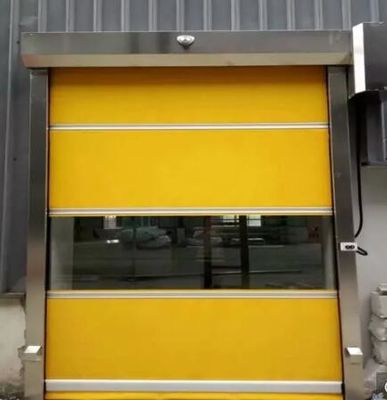 Przemysłowe układanie szybkich drzwi rolkowych Szybka automatyczna tkanina Pvc