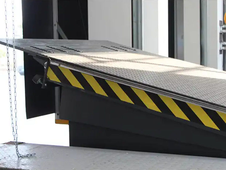 Mechaniczne wyrównanie drzwi doków warsztaty automatyczne płytki doków 25000-40000LBS bezpieczne