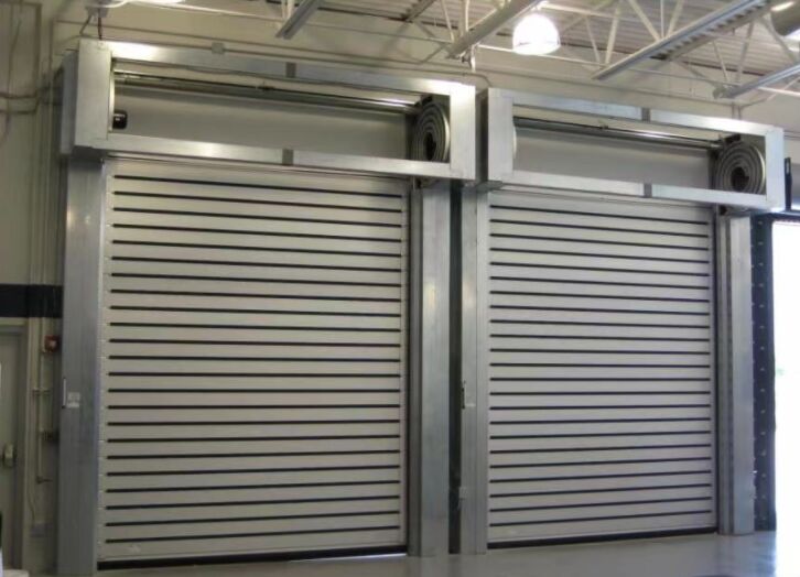 Automatyczne szybkie drzwi spiralne Bezpieczeństwo Wydajność Żywotność 5 milionów cykli Izolowany panel z aluminium elektrycznego do zastosowań przemysłowych